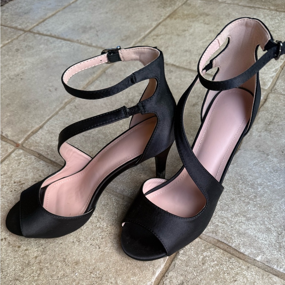 Elegant Black Strappy Heels